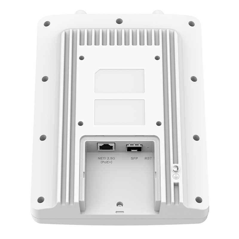 Grandstream GWN7670LR Long-Range Wi-Fi 7 Access Point and Bridge
